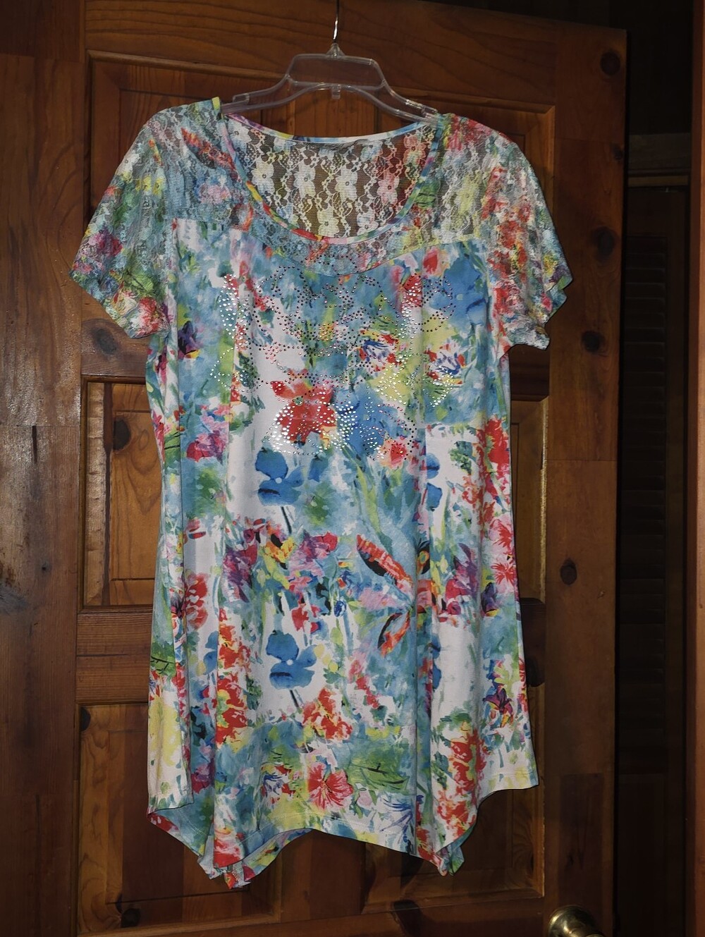Ella J XL Multicolor Floral Lace-Back Short Sleeve Embellished Women's Top